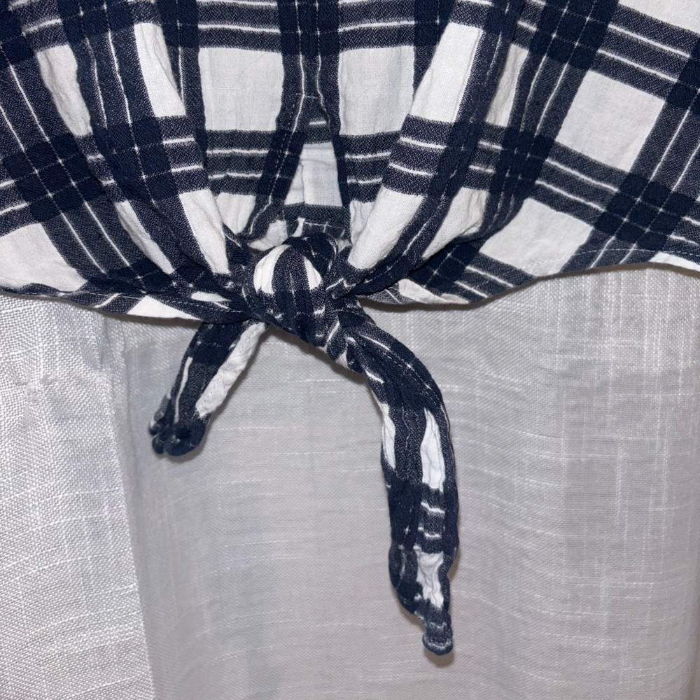 Madewell Navy & White Plaid Button-Back Tie-Front Top - Picture 4 of 5